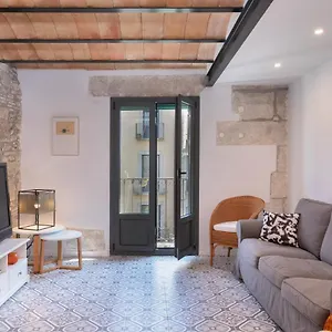 Flateli Rambla 5 3-1 , Girona Spain